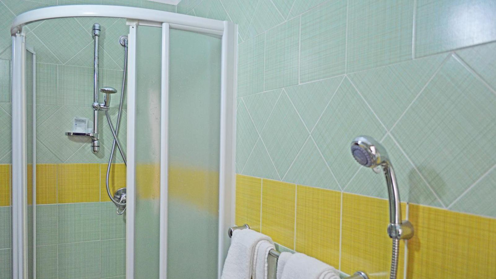 Splash'S Rooms Spadafora Extérieur photo