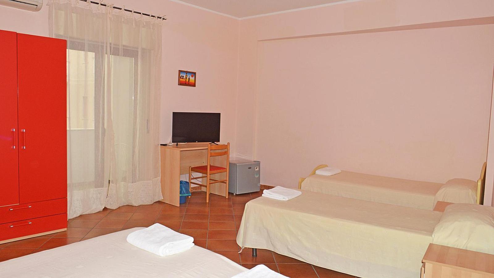 Splash'S Rooms Spadafora Extérieur photo